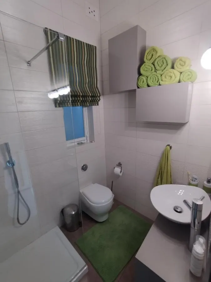 The Luxury Home - Next To Airport! Kirkop Malta