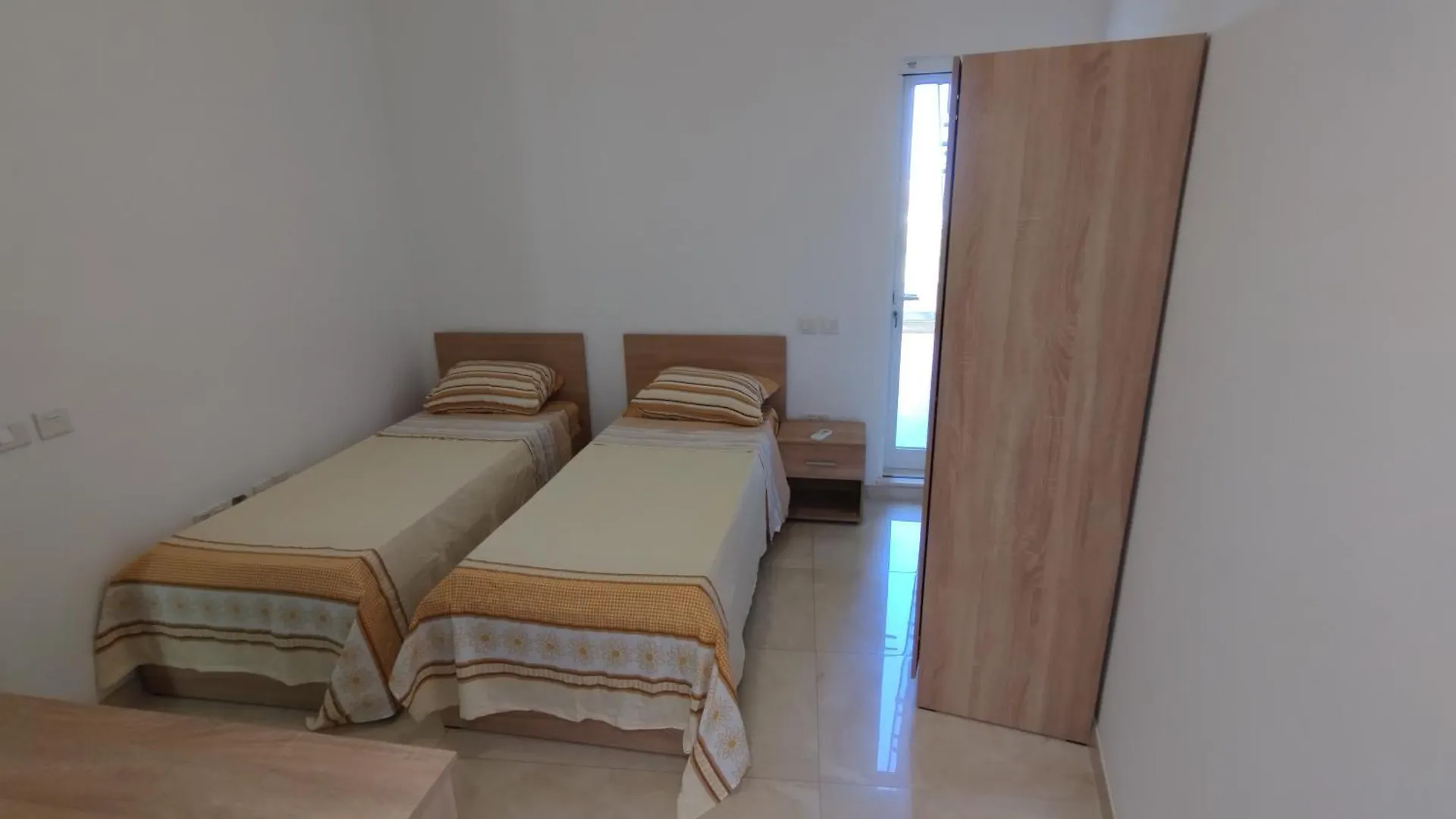 The Luxury Home - Next To Airport! Kirkop 몰타